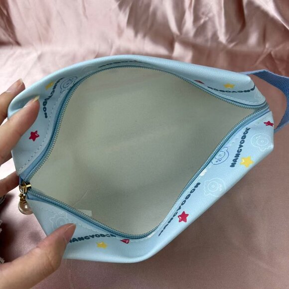 479 Hangyodon Portable Handheld Organizer Cosmetic Bag - Picture 6 of 7